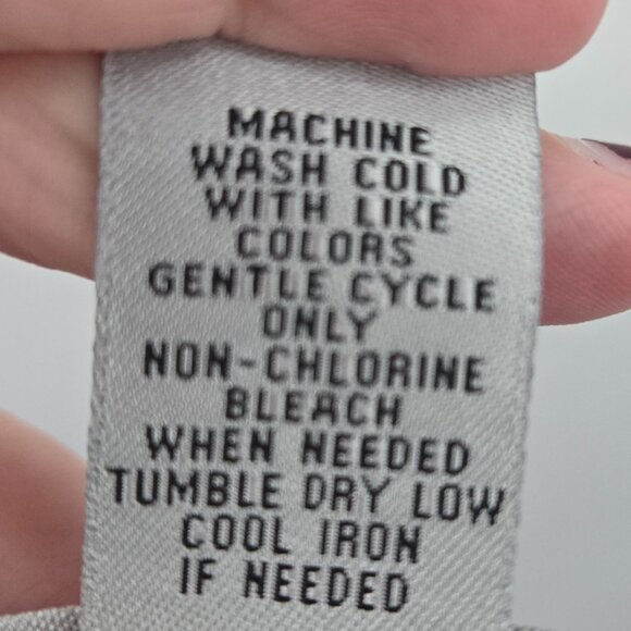 Catherine's Blue Chevron Stripes V-Neck Sleeveless Blouse Size 3x 26/28W - Picture 8 of 9